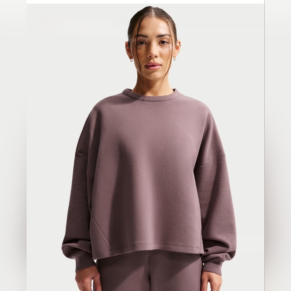 Nike 24.7 ImpossiblySoft Oversized Crewneck Sweatshirt, NWT